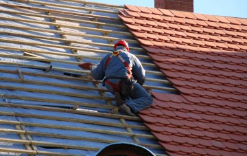 roof tiles Bulwick, Northamptonshire